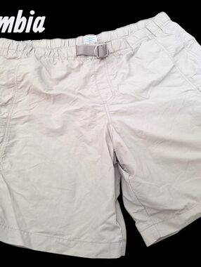 *1331 Columbia cargo active shorts Men XL